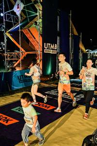 BIB: 
                            <button type="button" onclick="openModal(25251103)" class="btn btn-primary btn-sm float-right btn-popup" data-toggle="modal" data-target=".modal-high-quality">
                        <i class="fas fa-shopping-cart"></i> Add to Cart
                    </button>
                                            <button type="button" onclick="isThisMe(25251103, true)" class="btn btn-success btn-sm float-right btn-popup btn-isme hidden" data-toggle="tooltip" data-placement="bottom" title="นี่คือรูปของคุณใช่ไหม คลิกที่นี่เพื่อเอาเข้าอัลบั้ม">
                        <i class="fas fa-plus"></i> Add to album
                    </button>
                    <button type="button" onclick="isThisMe(25251103, false)" class="btn btn-warning btn-sm float-right btn-popup btn-isnotme hidden">
                        <i class="fas fa-ban"></i> Remove from album
                    </button>